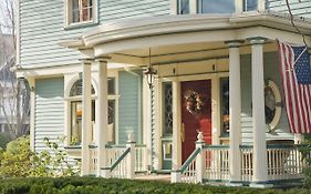 A B&B At The Edward Harris House Inn